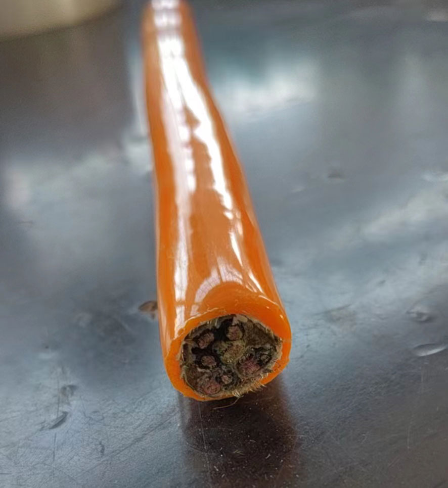 16775641757243.jpg 聚燃脂電纜也可以叫特種電纜.jpg